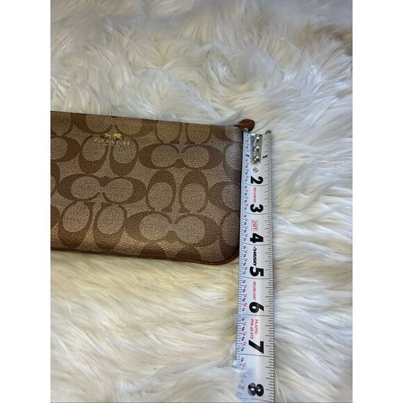 Coach Large Wristlet Clutch Top Zip Brown $125 signature C used - Picture 9 of 9